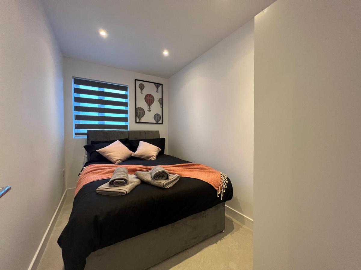 Star Station Road 3-bed Haven * Londra
